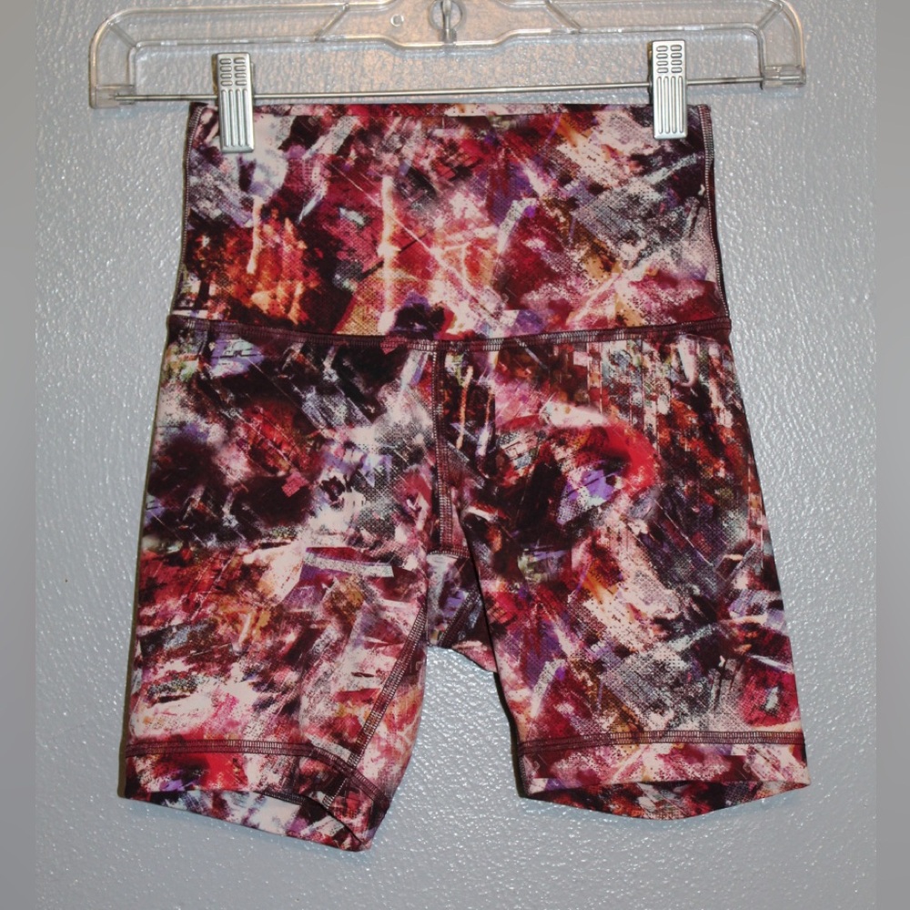 Lululemon Wunder Train Bike Shorts Urbantricity Everlux Size 2
